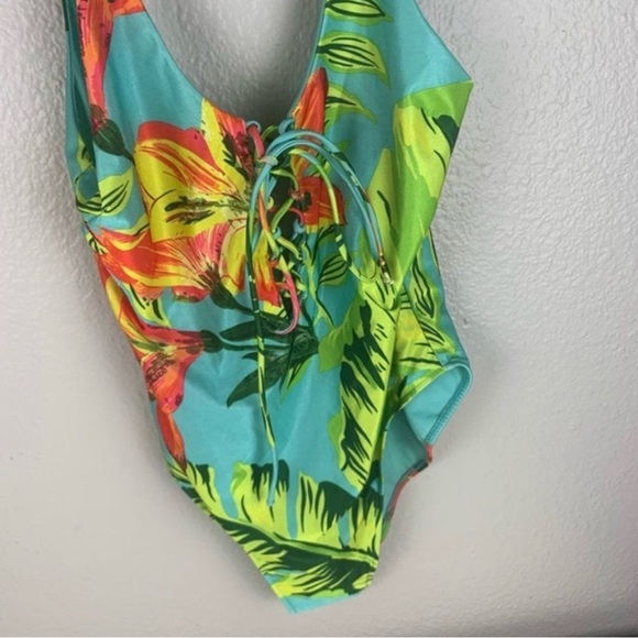 Zara Women’s Green Tropical One Piece Swimsuit - Picture 3 of 9
